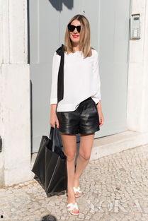 爱马仕拖鞋明星街拍,明星演绎时尚拖鞋潮流