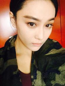 捂眼 明星,明星们的可爱瞬间大揭秘