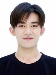 明星卫东照片,光影中的明星魅力