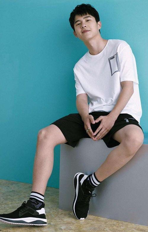 明星大侦探穿搭刘昊然,时尚侦探的时尚秘籍