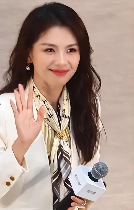 江雪明星老公,揭秘娱乐圈背后的温馨爱情故事