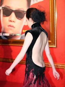 女明星露臀图片